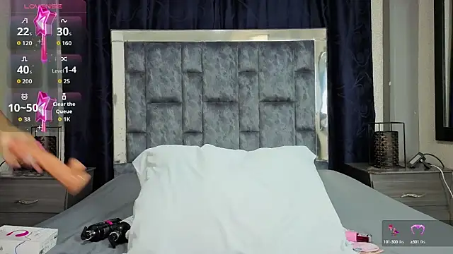 Effie cooper online show from October 2025 07:20:02 PM