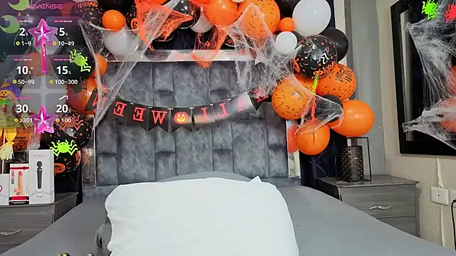 Effie cooper online show from October 2025 07:36:02 PM