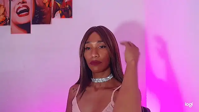 Snapshot of red_veltet chatting on October 2025 07:03:02 PM red veltet online show from October 2025 07:03:02 PM