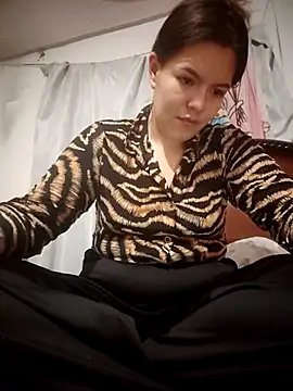 Snapshot of krolay16 chatting on October 2025 06:00:01 AM krolay16 online show from October 2025 06:00:01 AM