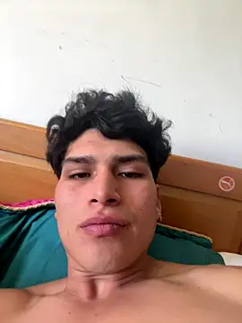 MaxxxSteil online show from December 2025 02:43:02 PM