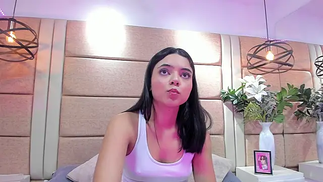 Snapshot of AriaAlvarado_ chatting on September 2025 08:09:01 PM AriaAlvarado online show from September 2025 08:09:01 PM