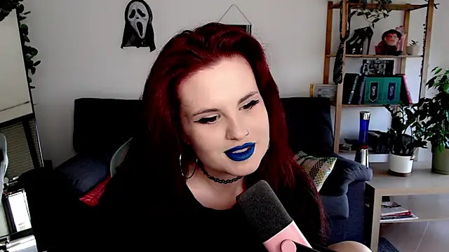 Della Ideal online show from November 2025 09:09:01 AM