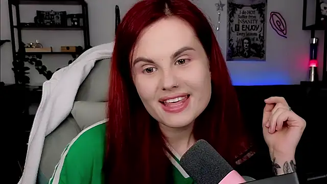 Della Ideal online show from March 2026 07:09:01 PM