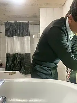 rogerdik76 online show from February 2026 06:17:01 AM