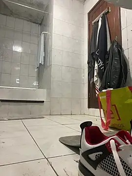 rogerdik76 online show from February 2026 06:24:01 AM