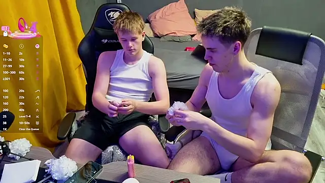 Snapshot of TaylerSigma chatting on March 2025 05:17:02 PM TaylerSigma online show from March 2025 05:17:02 PM