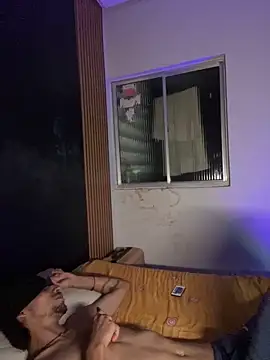 KiaraCut online show from April 2026 09:39:01 PM