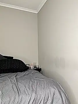 xyz089 online show from November 2025 06:17:01 PM