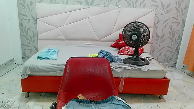 Snapshot of SexyPamela69 chatting on June 2026 07:52:02 PM SexyPamela69 online show from June 2026 07:52:02 PM