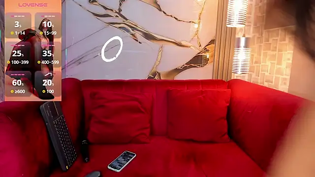 Snapshot of Bella_williamss_ chatting on October 2025 07:56:02 PM Bella williamss online show from October 2025 07:56:02 PM