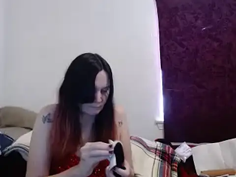 Snapshot of Hotmodel1984 chatting on December 2024 06:11:01 PM Hotmodel1984 online show from December 2024 06:11:01 PM