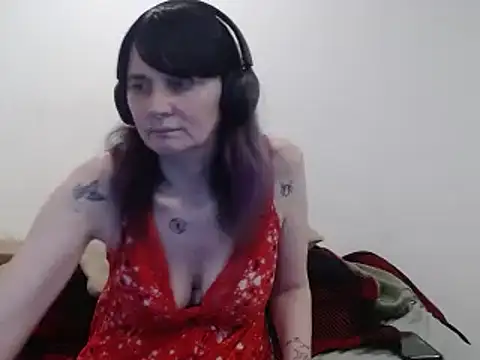 Hotmodel1984 online show from April 2026 02:51:01 AM