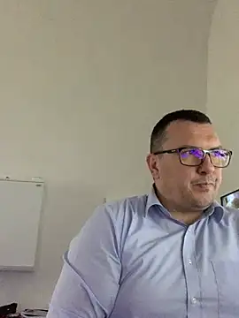 Mike8523 online show from February 2026 06:00:02 AM