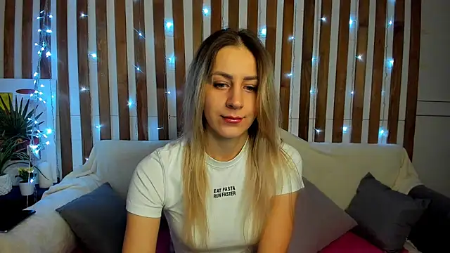 Ellen Ross online show from March 2025 01:15:01 AM