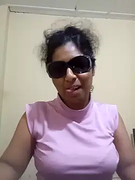 Snapshot of Maya_shery chatting on March 2025 05:39:01 PM Maya shery online show from March 2025 05:39:01 PM