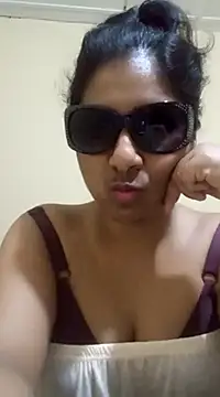 Snapshot of Maya_shery chatting on March 2025 05:17:02 PM Maya shery online show from March 2025 05:17:02 PM