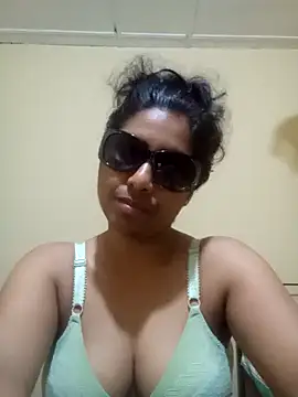 Snapshot of Maya_shery chatting on March 2025 03:39:02 PM Maya shery online show from March 2025 03:39:02 PM