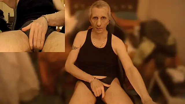 maxdaddy690 online show from January 2025 11:22:02 PM