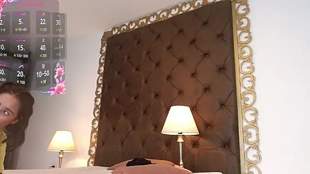 Snapshot of SofiiaMartinez_ chatting on March 2025 08:38:02 PM SofiiaMartinez online show from March 2025 08:38:02 PM