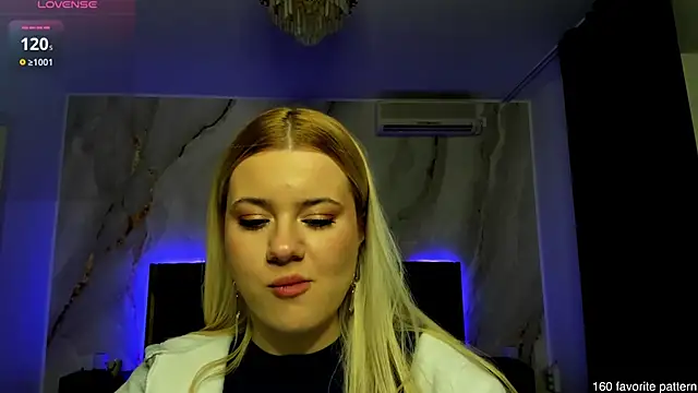 Snapshot of CutiePie69__ chatting on February 2025 07:52:01 PM CutiePie69 online show from February 2025 07:52:01 PM