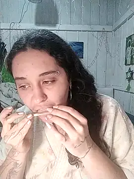 Fellyna online show from October 2025 03:45:01 PM