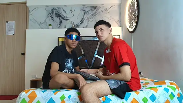 KING OFF BOYS online show from October 2025 01:19:01 PM