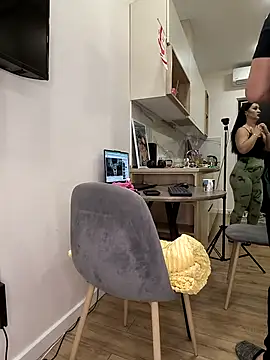  KissMyAss  online show from April 2026 07:22:01 PM