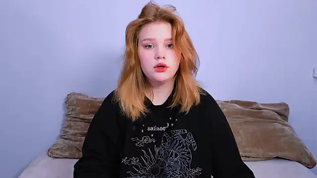 LaseyMoon online show from October 2025 01:12:02 AM