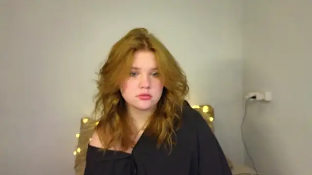 LaseyMoon online show from February 2026 03:27:01 PM