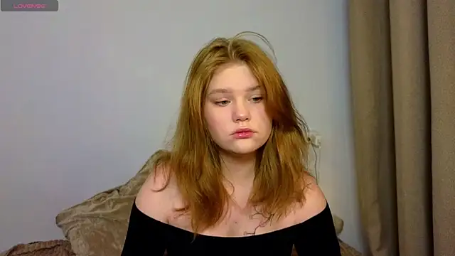 LaseyMoon online show from February 2026 10:49:01 AM