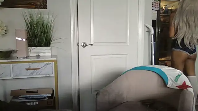 princesskimamii online show from September 2025 11:32:02 PM