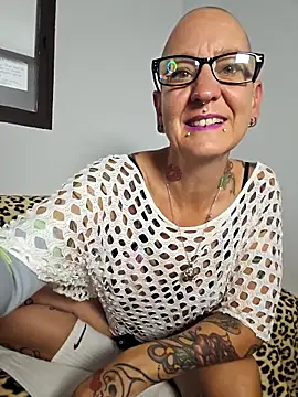 Emma Milf25 online show from December 2025 12:56:01 PM