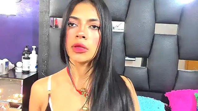 EMYCLARK01 online show from December 2025 11:25:02 AM