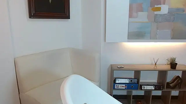 anahi macys online show from October 2025 12:39:01 PM