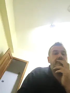 Andros1975 online show from October 2025 06:49:02 PM