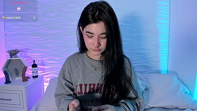 Snapshot of NicoleDallas chatting on March 2025 04:51:02 PM NicoleDallas online show from March 2025 04:51:02 PM