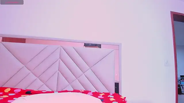 gime lara online show from October 2025 07:04:02 PM