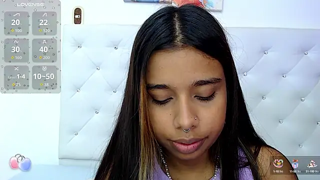 Snapshot of sweetebony_33 chatting on October 2025 04:10:02 AM sweetebony 33 online show from October 2025 04:10:02 AM