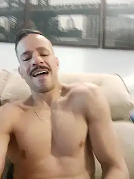 juniortche1313 online show from November 2025 04:39:02 PM