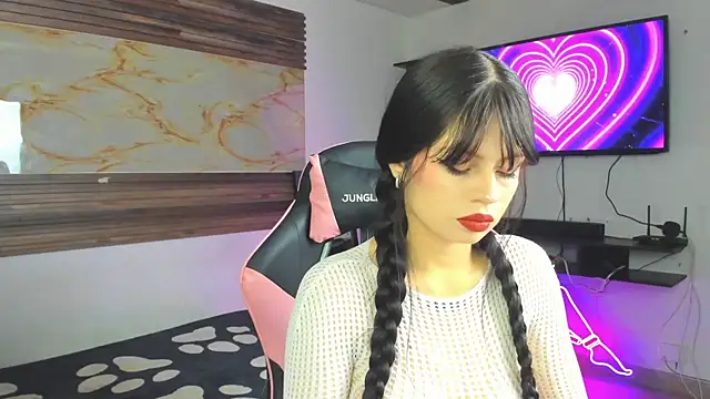 Cloe roouse online show from October 2025 08:22:02 PM