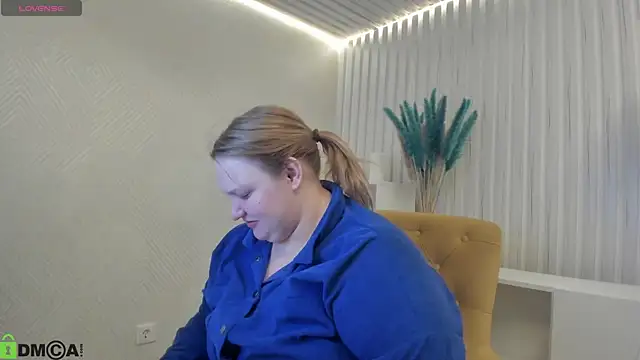 Snapshot of Amy_Hall chatting on October 2025 12:57:01 AM Amy Hall online show from October 2025 12:57:01 AM
