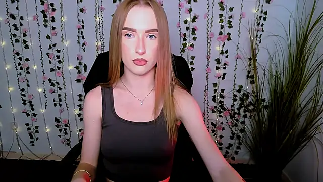 Snapshot of doll_vey chatting on September 2025 12:49:01 PM doll vey online show from September 2025 12:49:01 PM