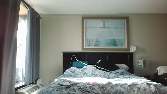 Snapshot of JerseyGem chatting on October 2025 09:56:01 PM JerseyGem online show from October 2025 09:56:01 PM