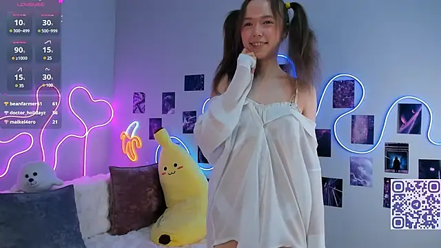 Snapshot of Dreamy_Polly chatting on March 2025 10:42:01 PM Dreamy Polly online show from March 2025 10:42:01 PM