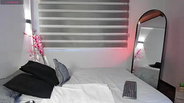 sweet obsession   online show from September 2025 07:41:02 PM