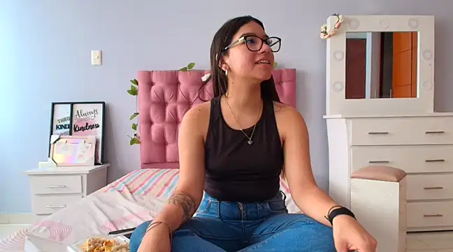 Snapshot of yousweet-Scarett chatting on March 2025 04:22:02 PM yousweet-Scarett online show from March 2025 04:22:02 PM