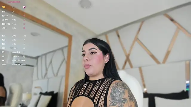 Madisson-Rivas online show from October 2025 07:54:01 PM