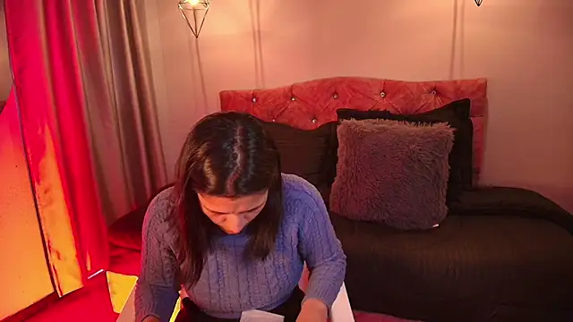 miaoconell online show from December 2025 09:32:01 PM