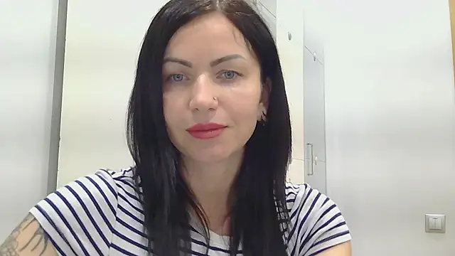 MystaLuuna online show from March 2025 02:00:01 PM